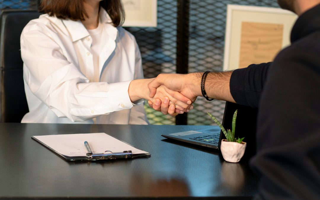 How to Recruit a Top-Tier Paralegal in the North West: A Market Snapshot